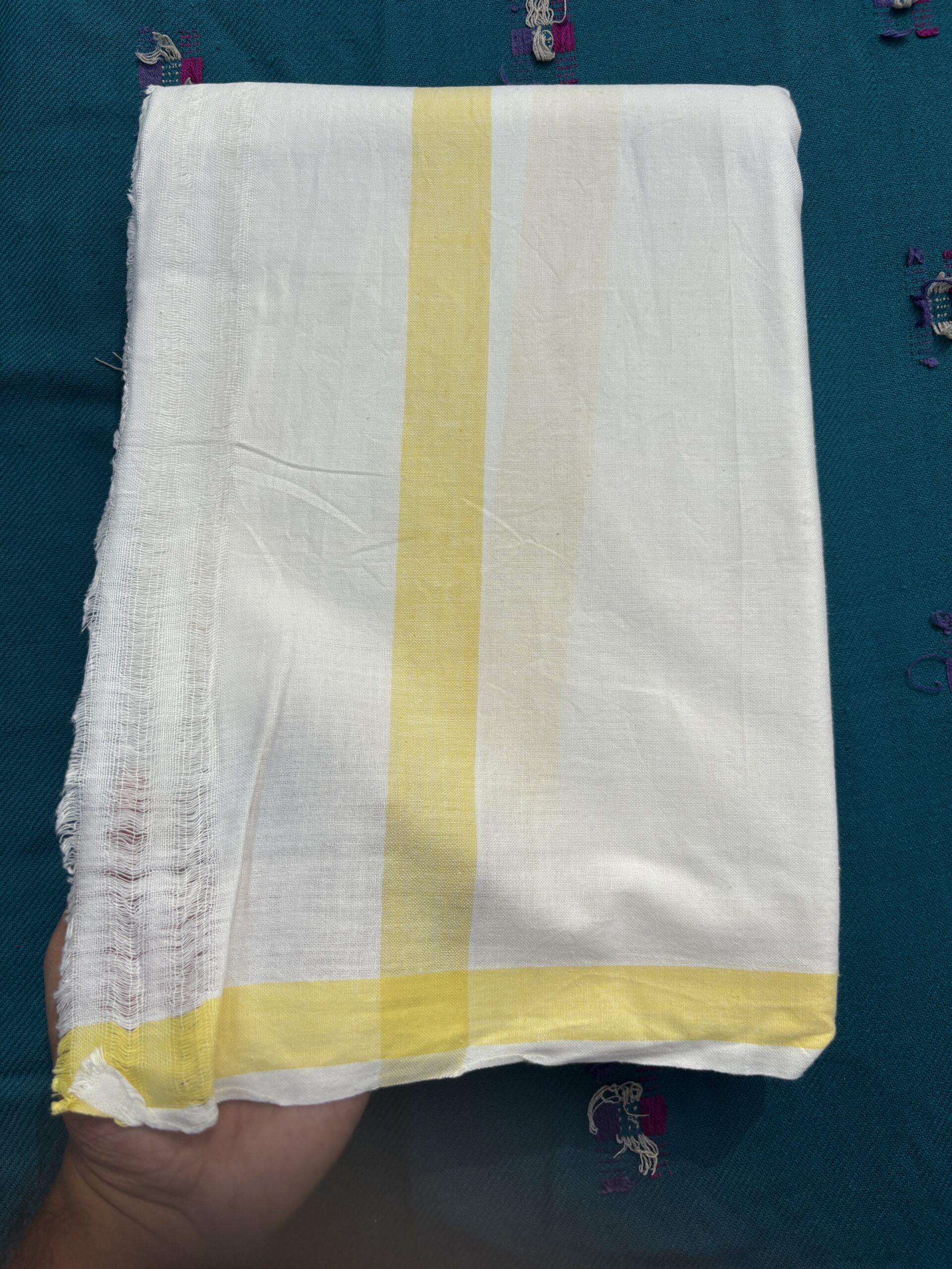 Khadi Dhuti & Dupatta Set - Image 2